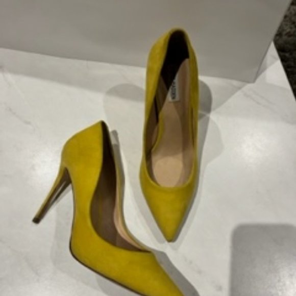SAM EDELMAN Yellow Suede Stiletto Pumps - Picture 3 of 4